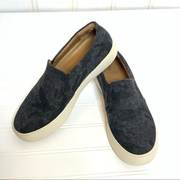 Frye Lena Camo Slip On Sneakers size 6.5 ~620 - Picture 6 of 16